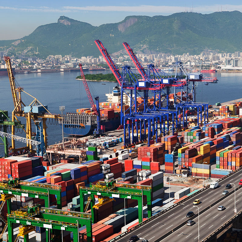 港口运营中断!空箱“堆积如山”